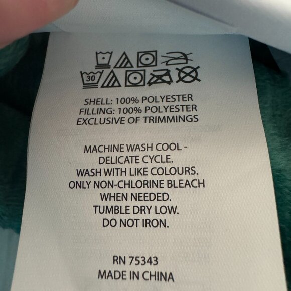 "I Want To Be" Hooded Throw Blanket - Picture 5 of 6